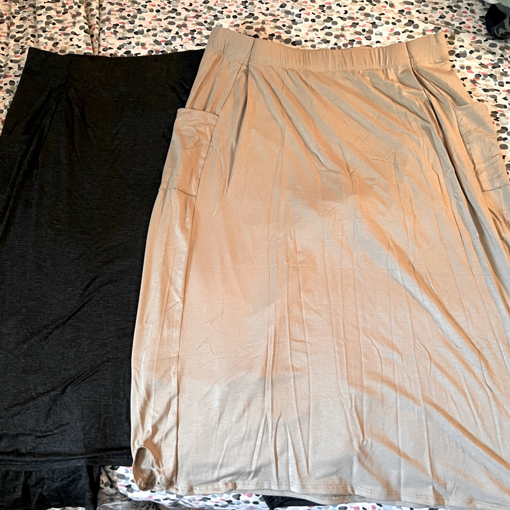 Skirt with attached leggings